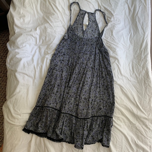 dress - Picture 1 of 1